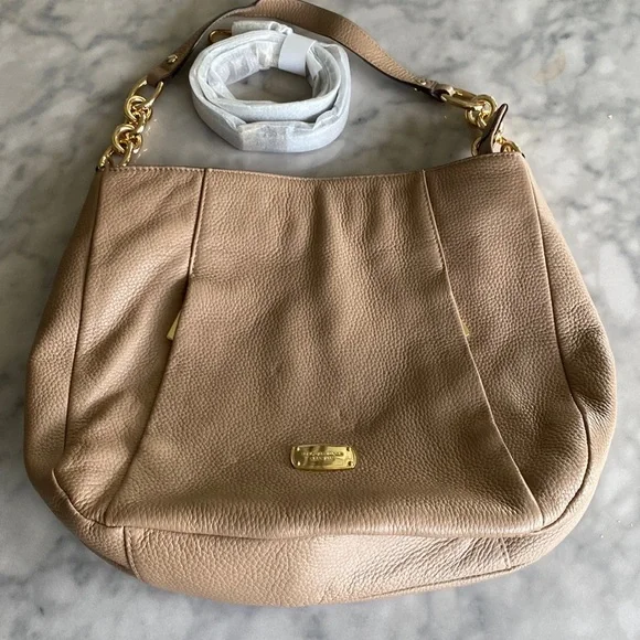 Michael Kors HALLIE Large Convertible Shoulder Bag - Picture 2 of 11